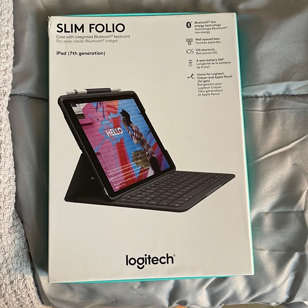 Logitech Slimfolio 7th Gen IPad